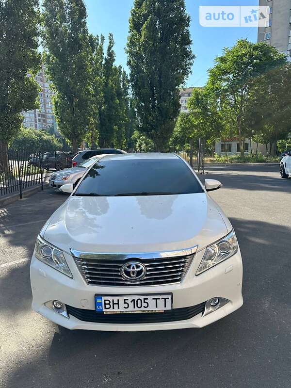 2012 toyota camry