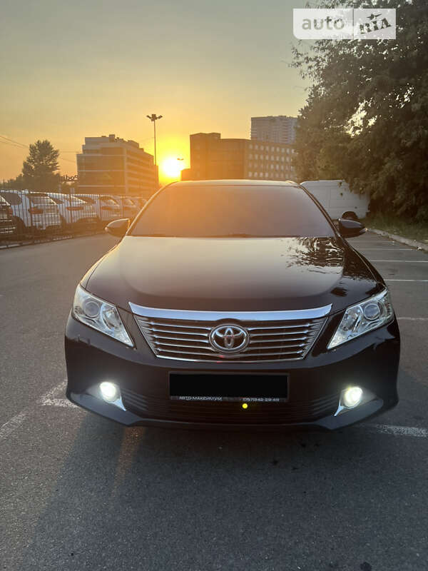 2012 toyota camry