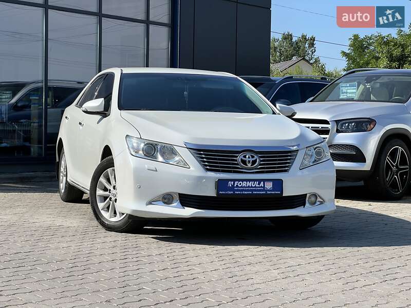 2013 toyota camry