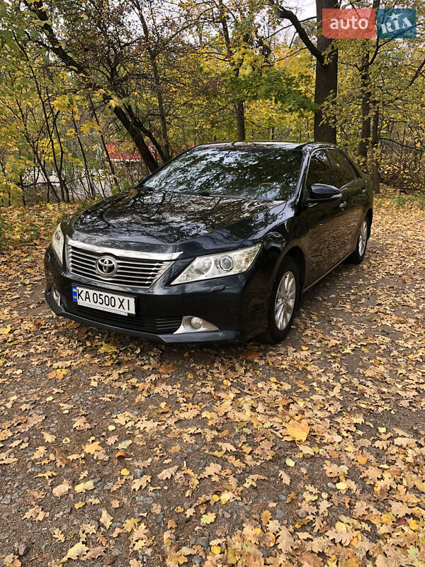 2011 toyota camry