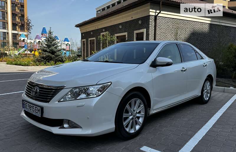 2014 toyota camry