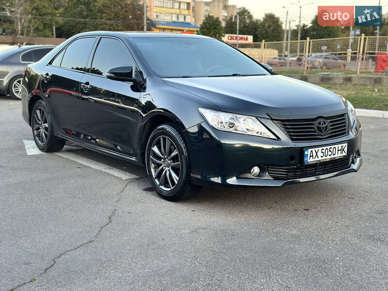 2011 toyota camry