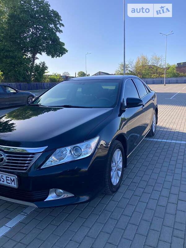 2013 toyota camry