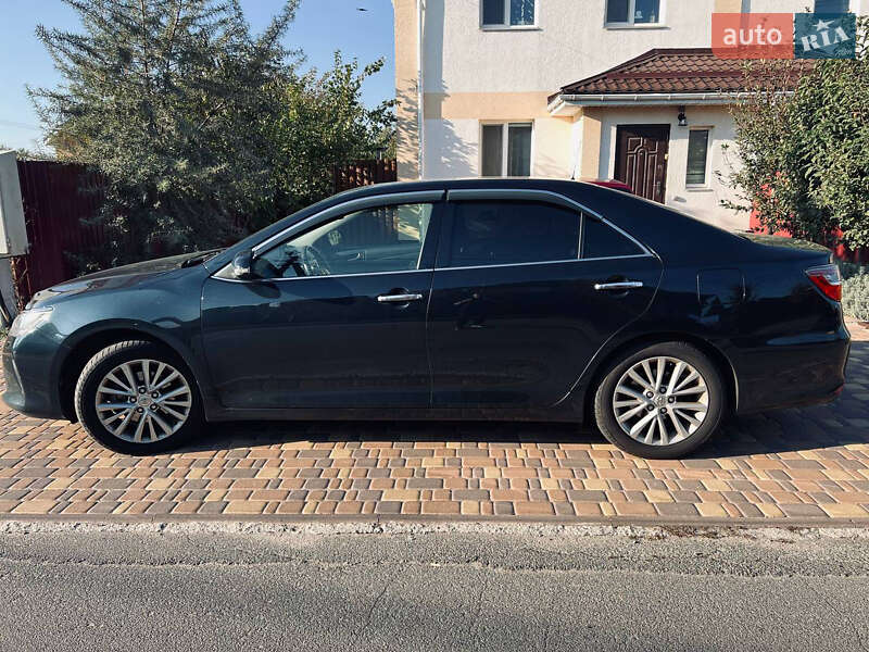 2014 toyota samry