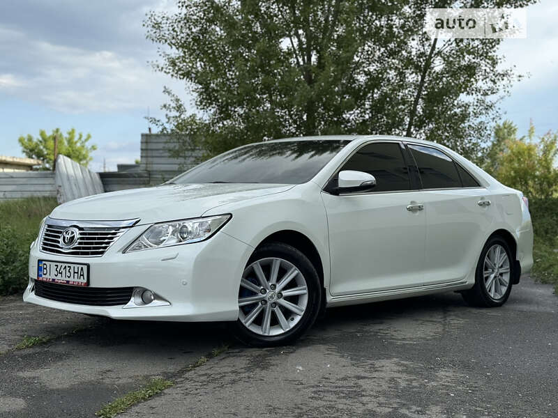 2012 toyota camry