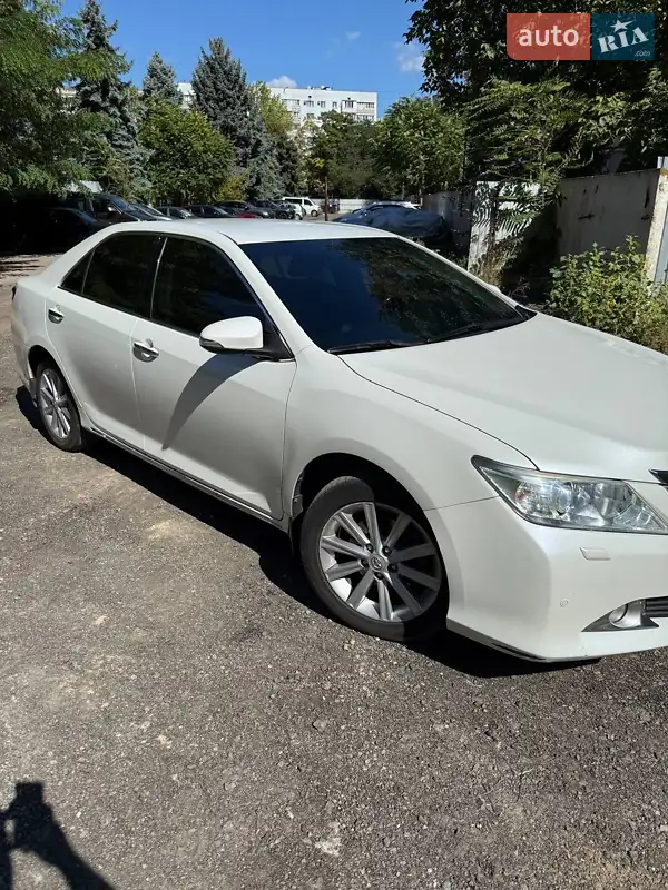 2013 toyota camry