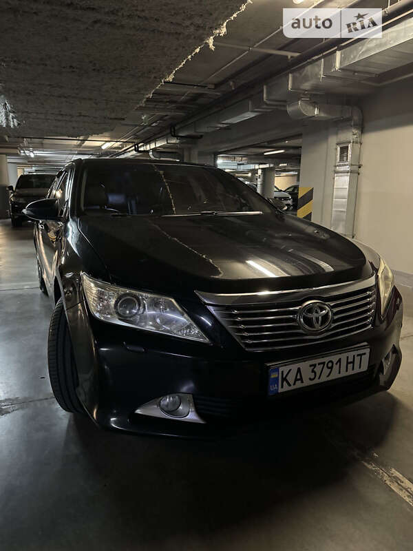 2013 toyota camry