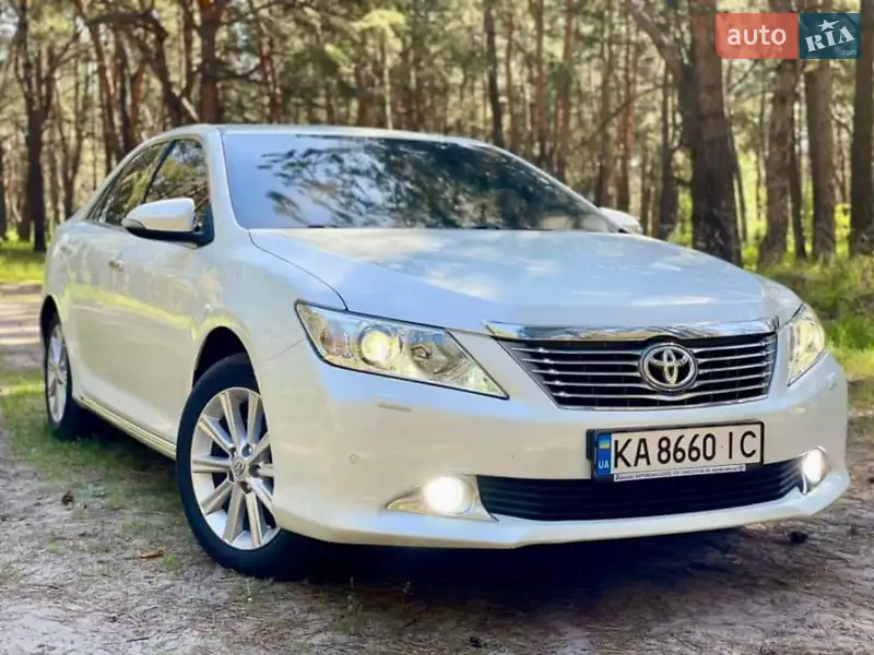 2013 toyota camry