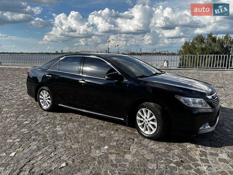 2013 toyota camry