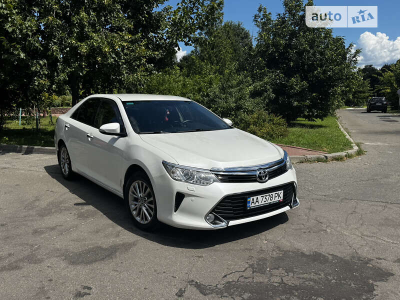 2017 toyota camry