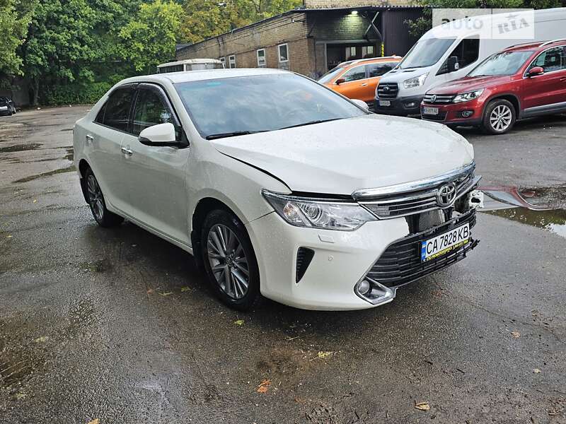 2017 toyota camry