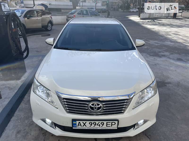 2012 toyota camry