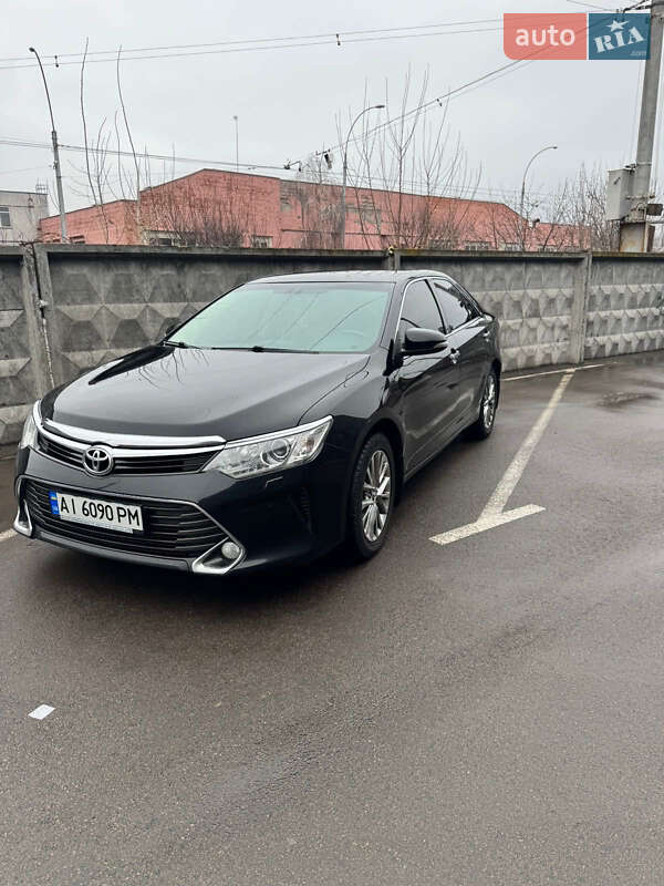 2016 toyota camry