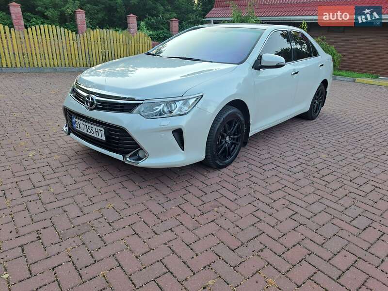 2017 toyota camry