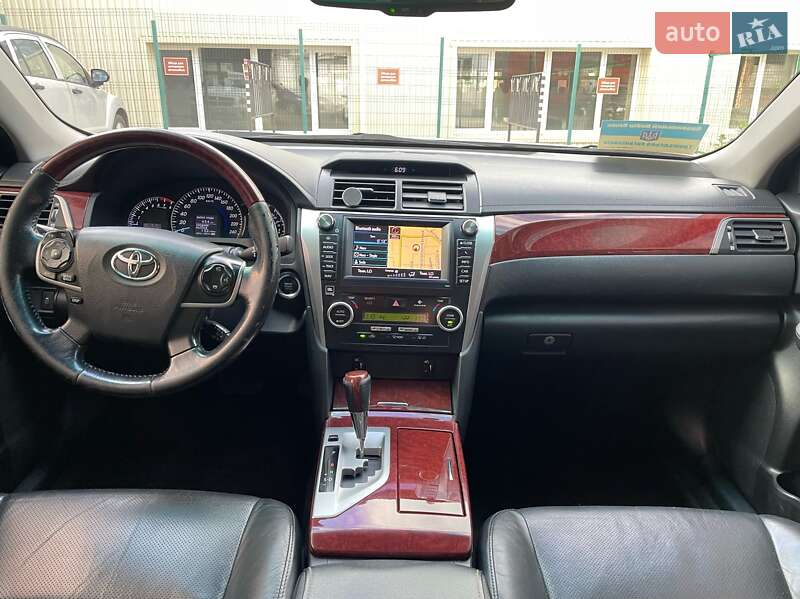 2012 toyota camry