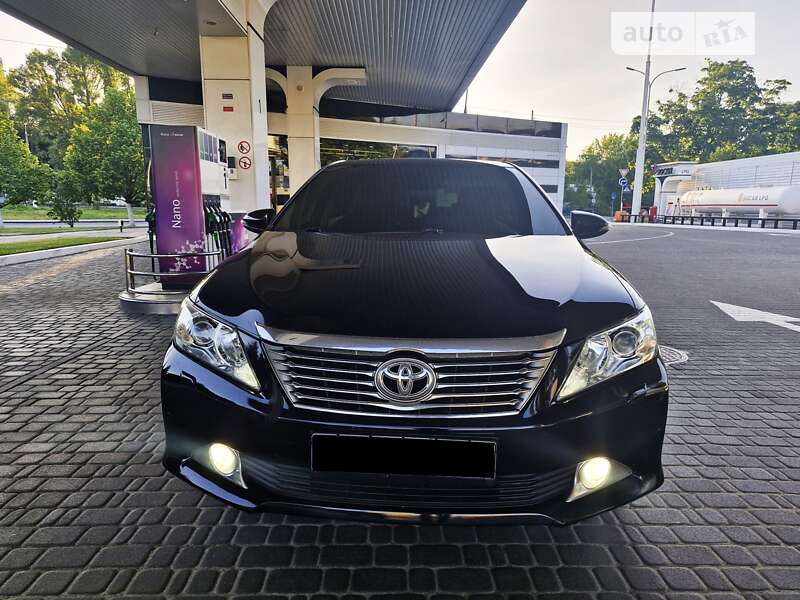 2013 toyota camry