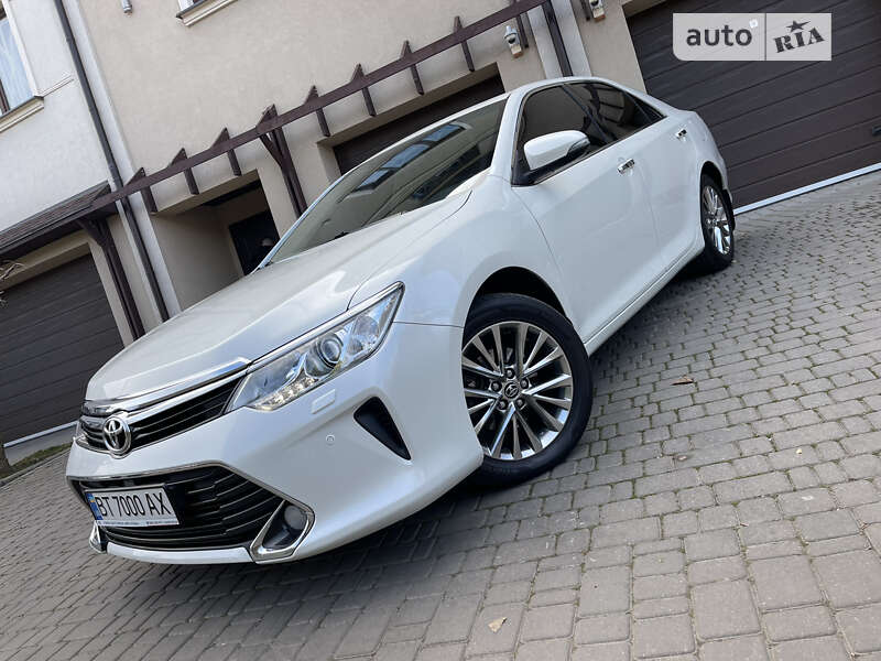2017 toyota camry