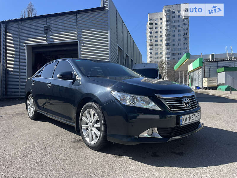2012 toyota camry