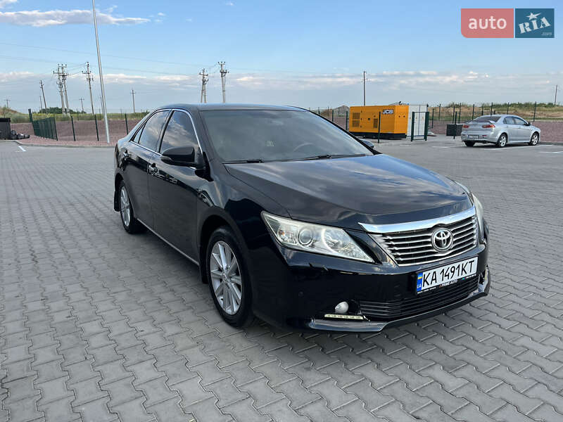 2012 toyota camry