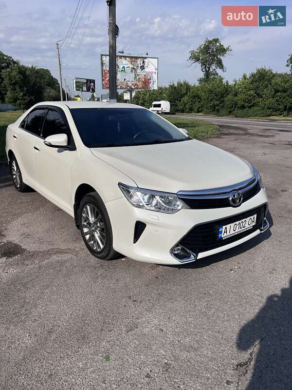 2016 toyota camry