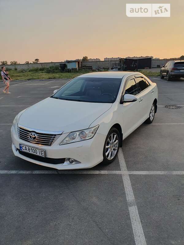 2012 toyota camry