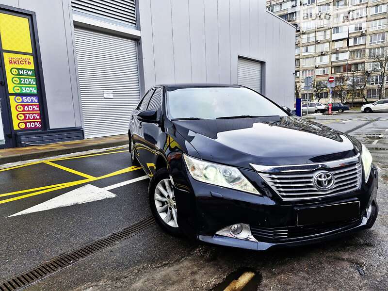 2012 toyota camry