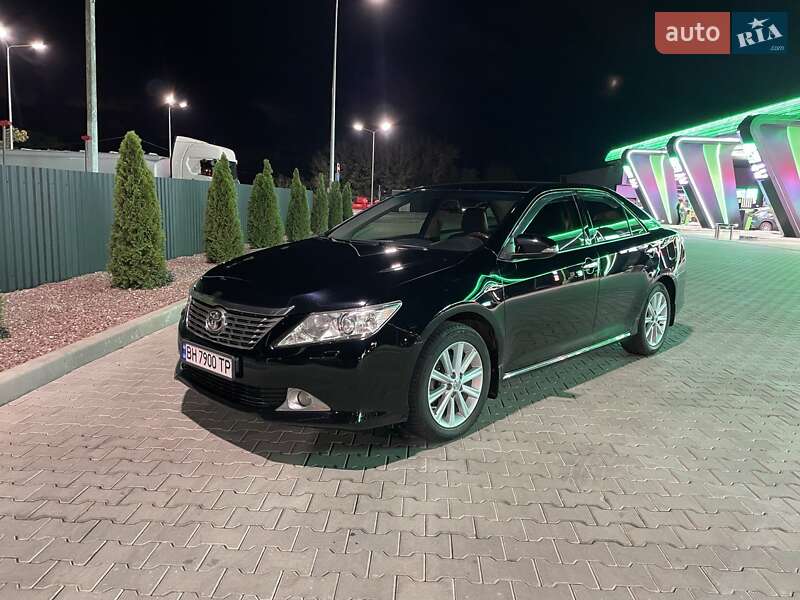 2012 toyota camry