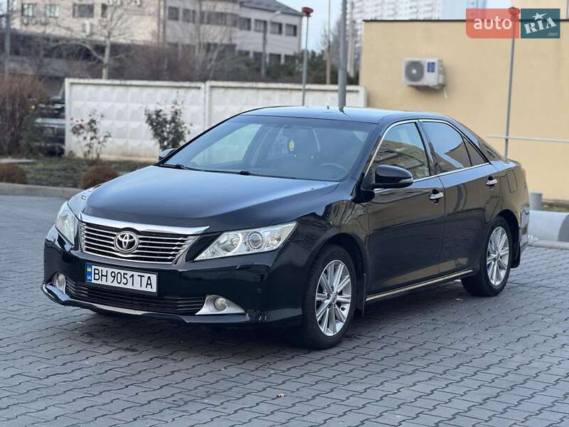 2012 toyota camry