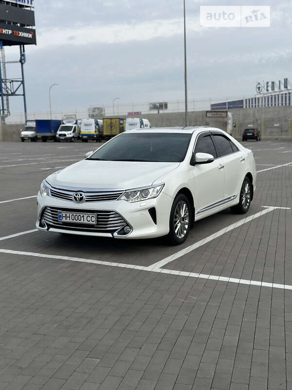 2016 toyota camry