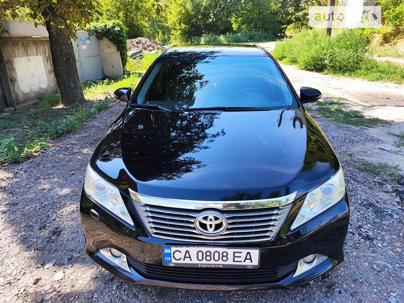 2011 toyota camry