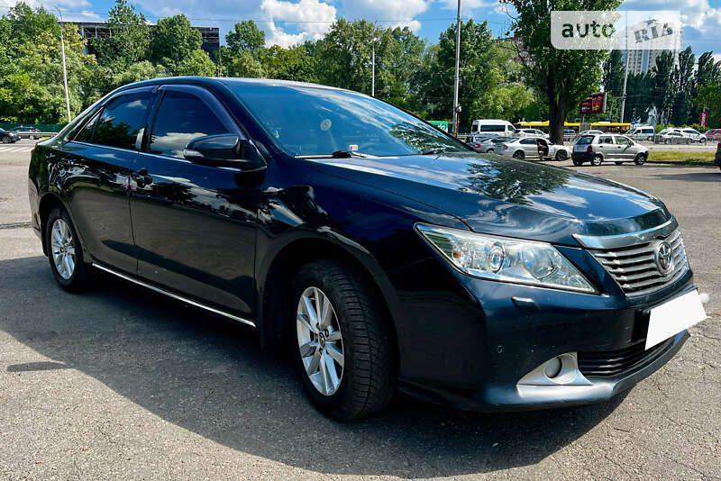2012 toyota camry