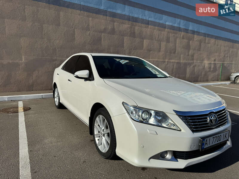 2012 toyota camry