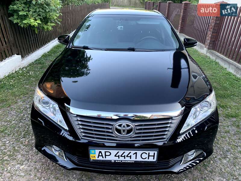 2012 toyota camry