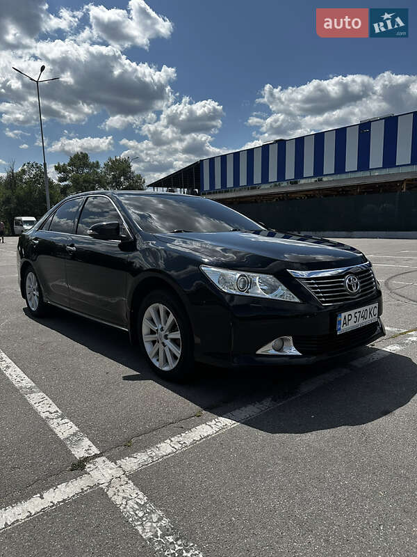 2012 toyota camry