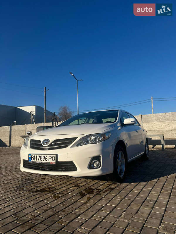 2010 toyota corolla