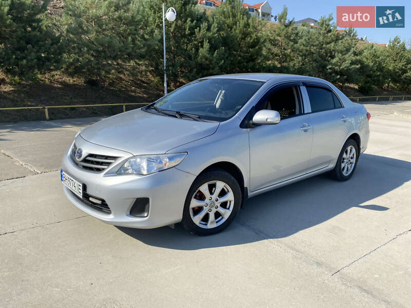 2010 toyota corolla