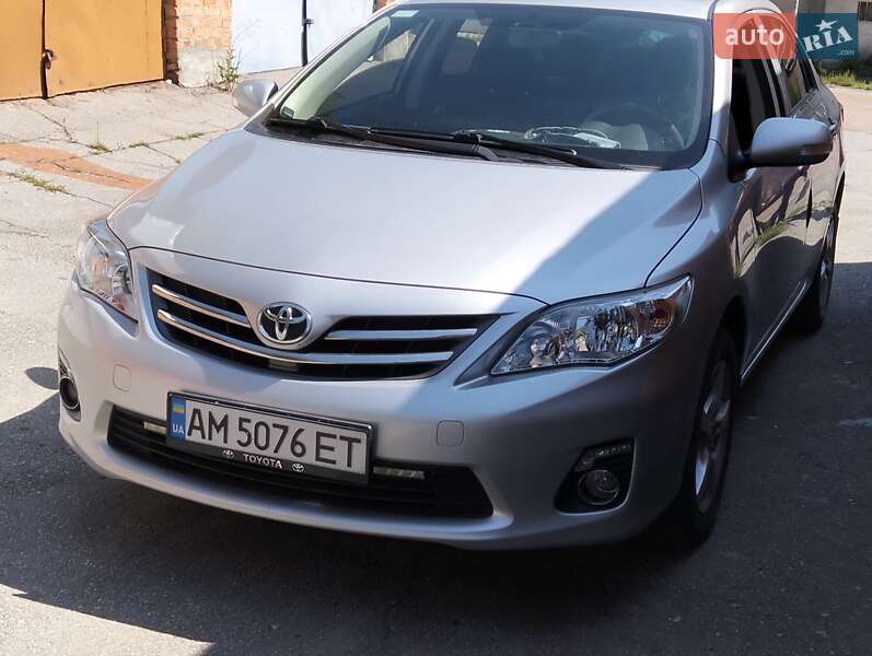 2010 toyota corolla