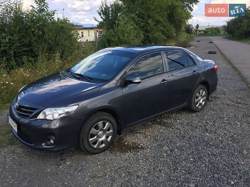 2010 toyota corolla