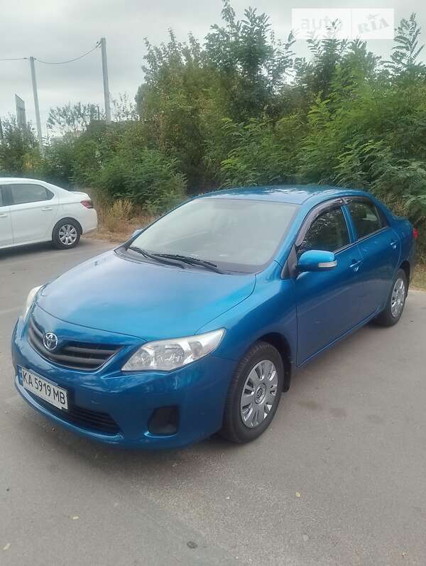 2011 toyota corolla