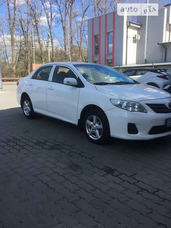 2011 toyota corolla