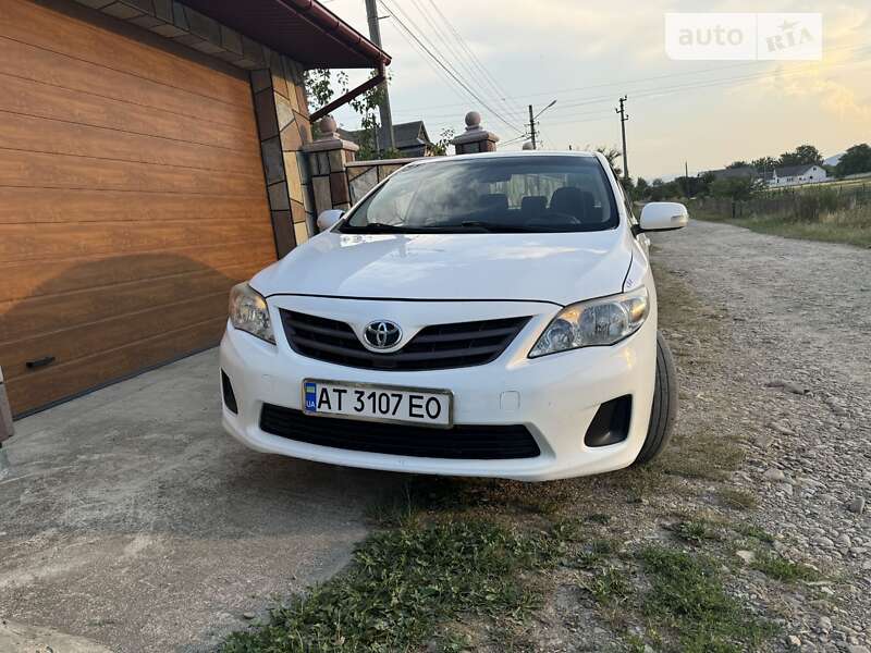 2011 toyota corolla