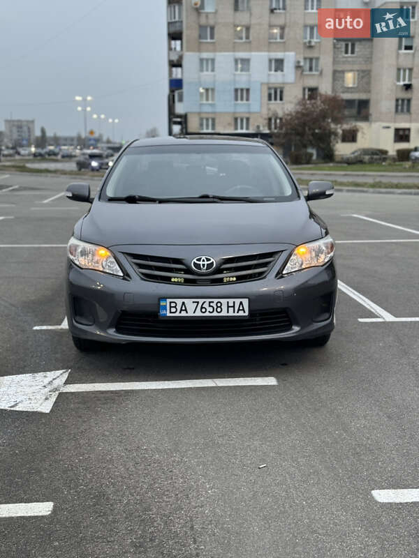 2013 toyota corolla