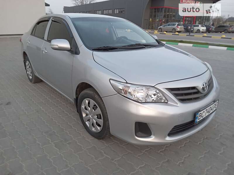2011 toyota corolla