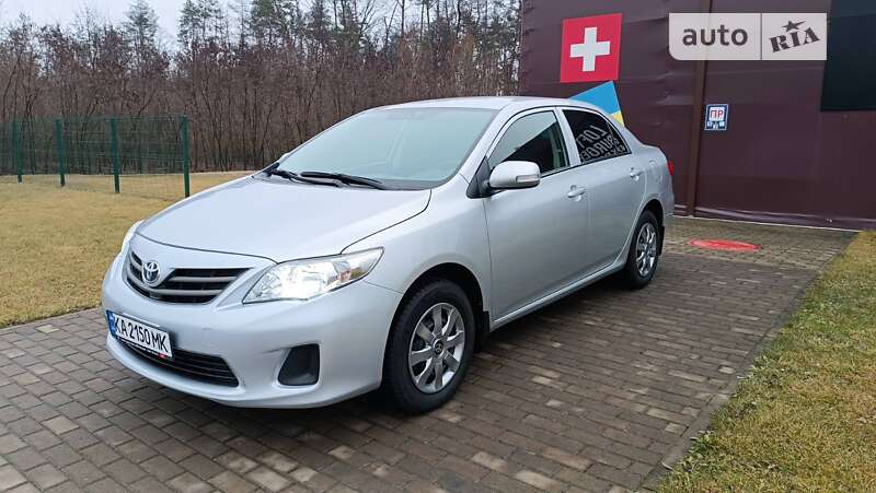 2012 toyota corolla