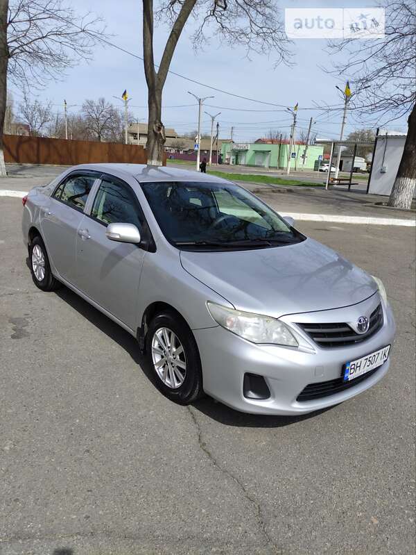 2010 toyota corolla
