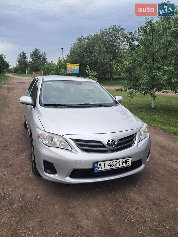2012 toyota corolla