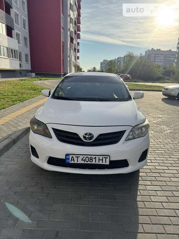 2012 toyota corolla