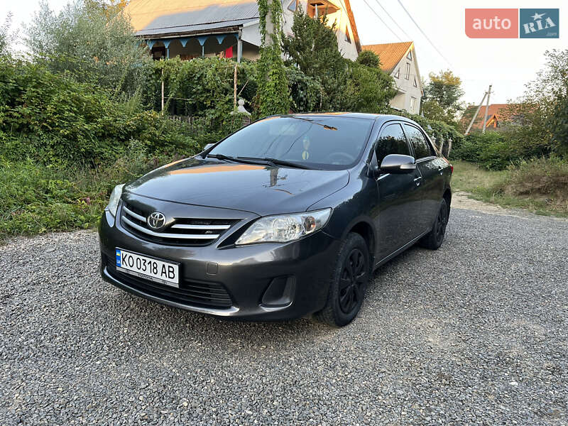 2010 toyota corolla