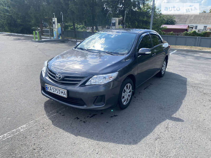 2010 toyota corolla