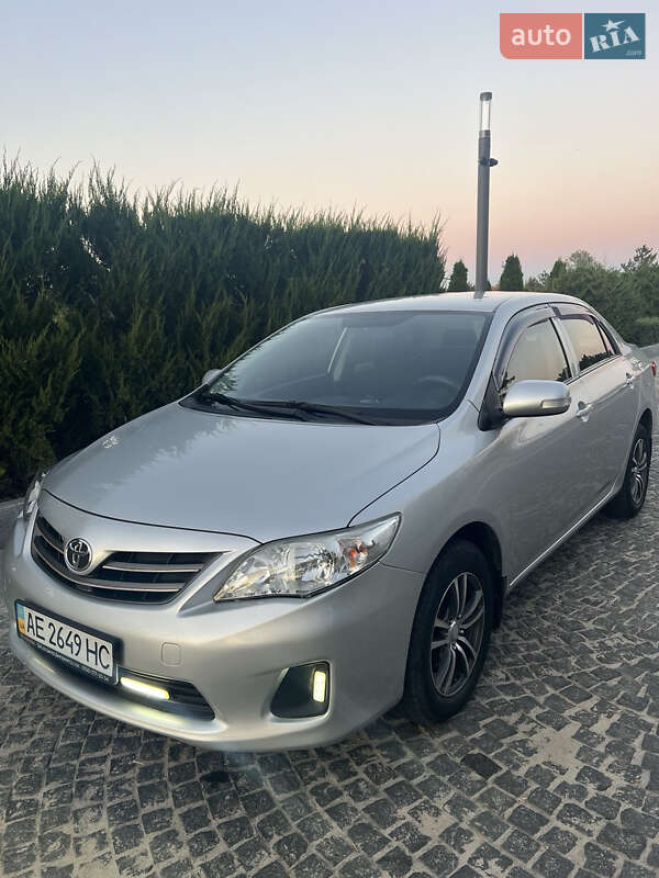 2012 toyota corolla